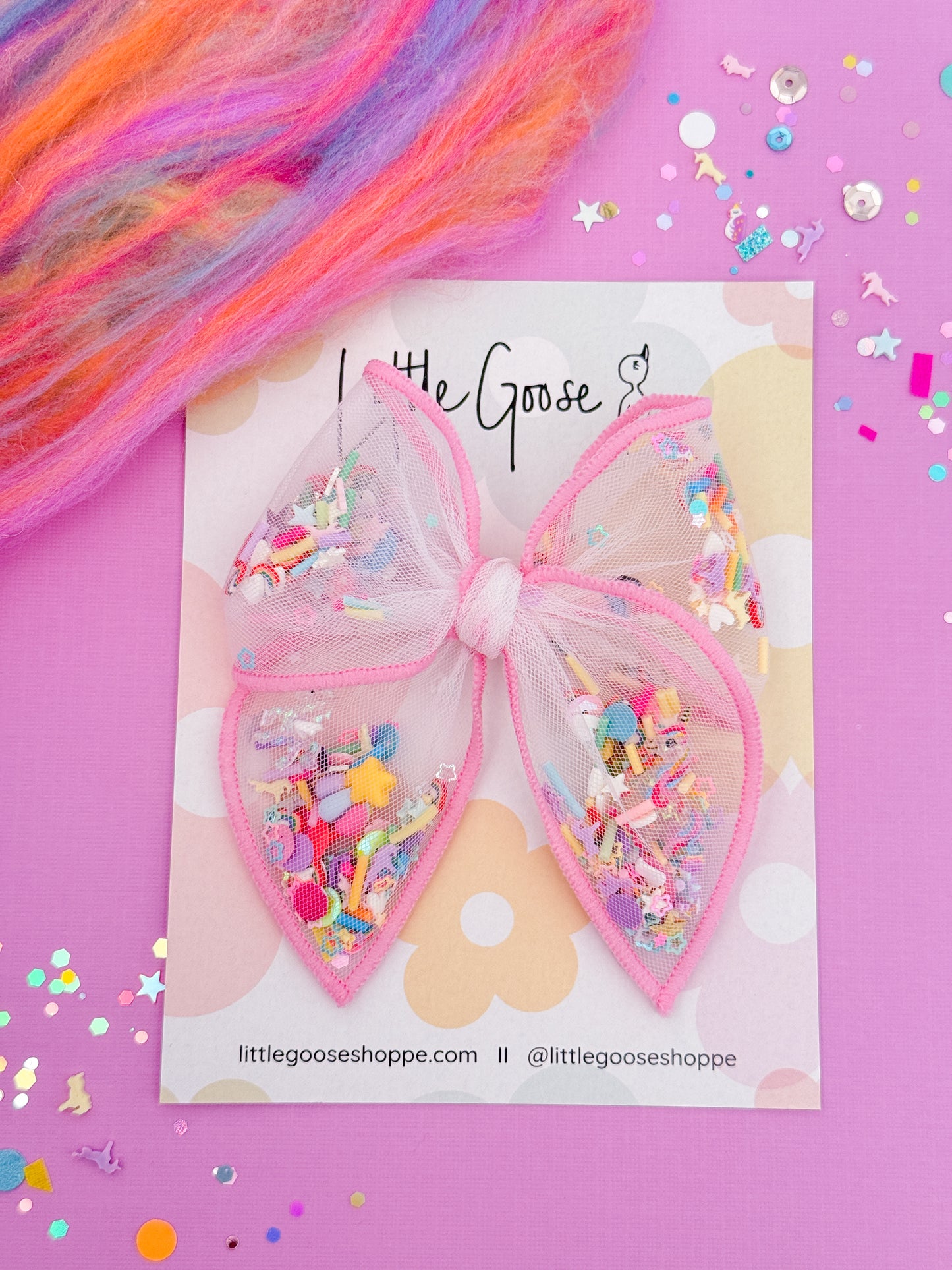 Unicorns & Rainbows // Shaker Bow Petite