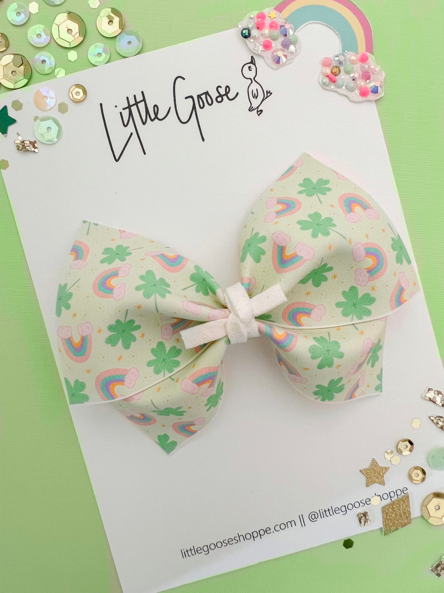 Rainbow Clovers // Lena Bow