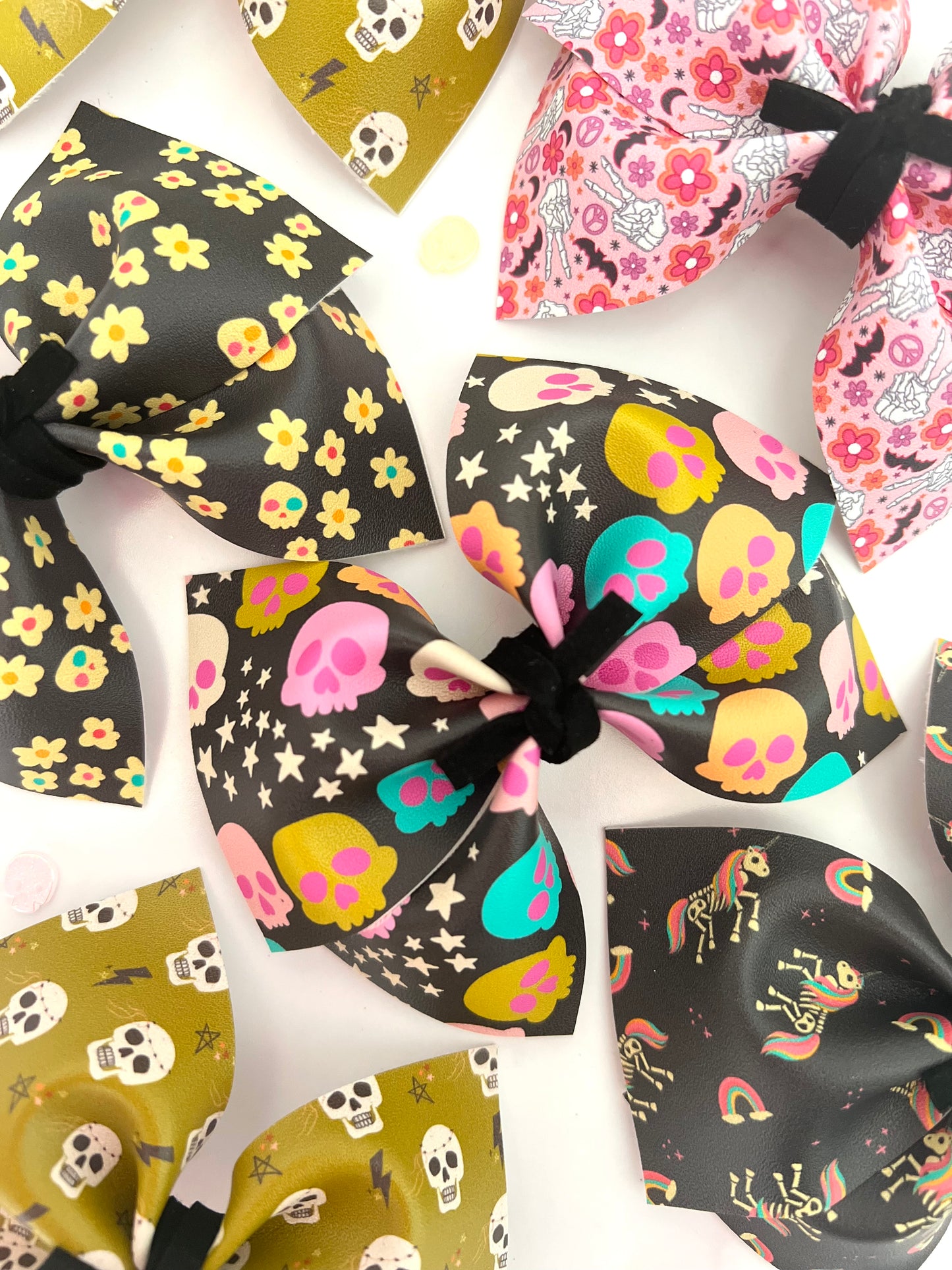 Multicolor Skulls // Lena Bow