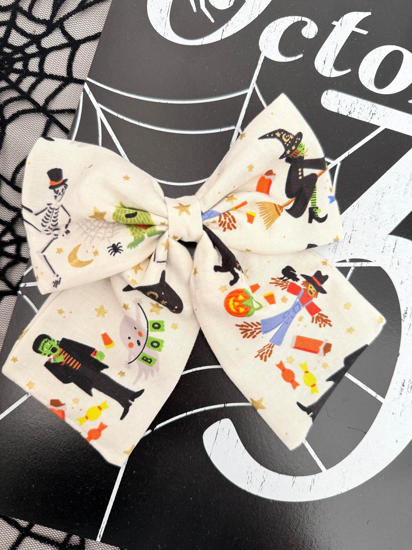 Halloween Parade // Long Tail Bow