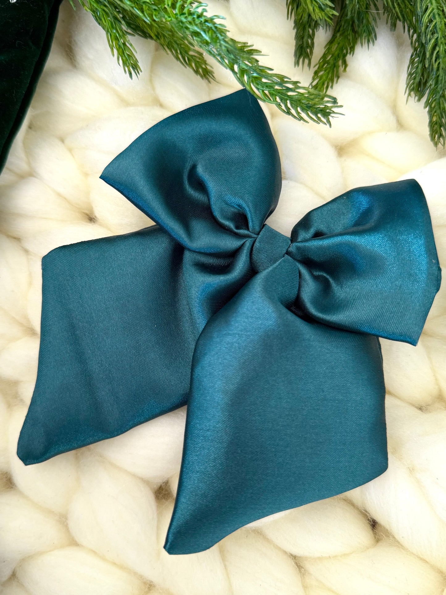 Deep Green Satin Long Tail Bow