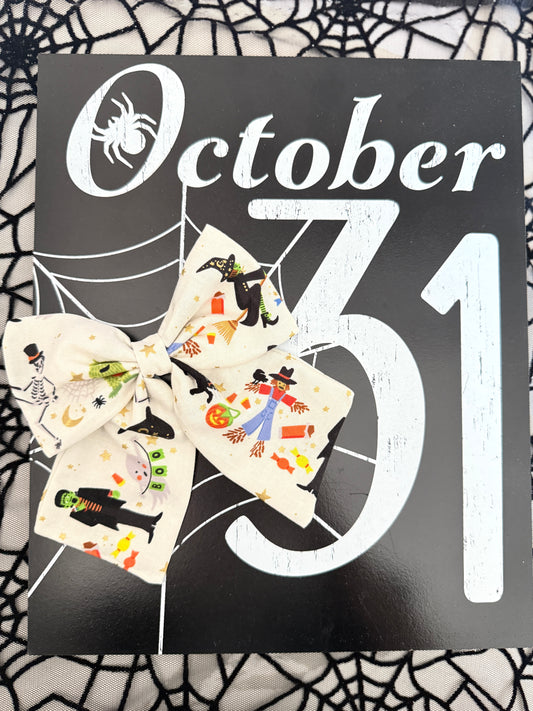 Halloween Parade // Long Tail Bow