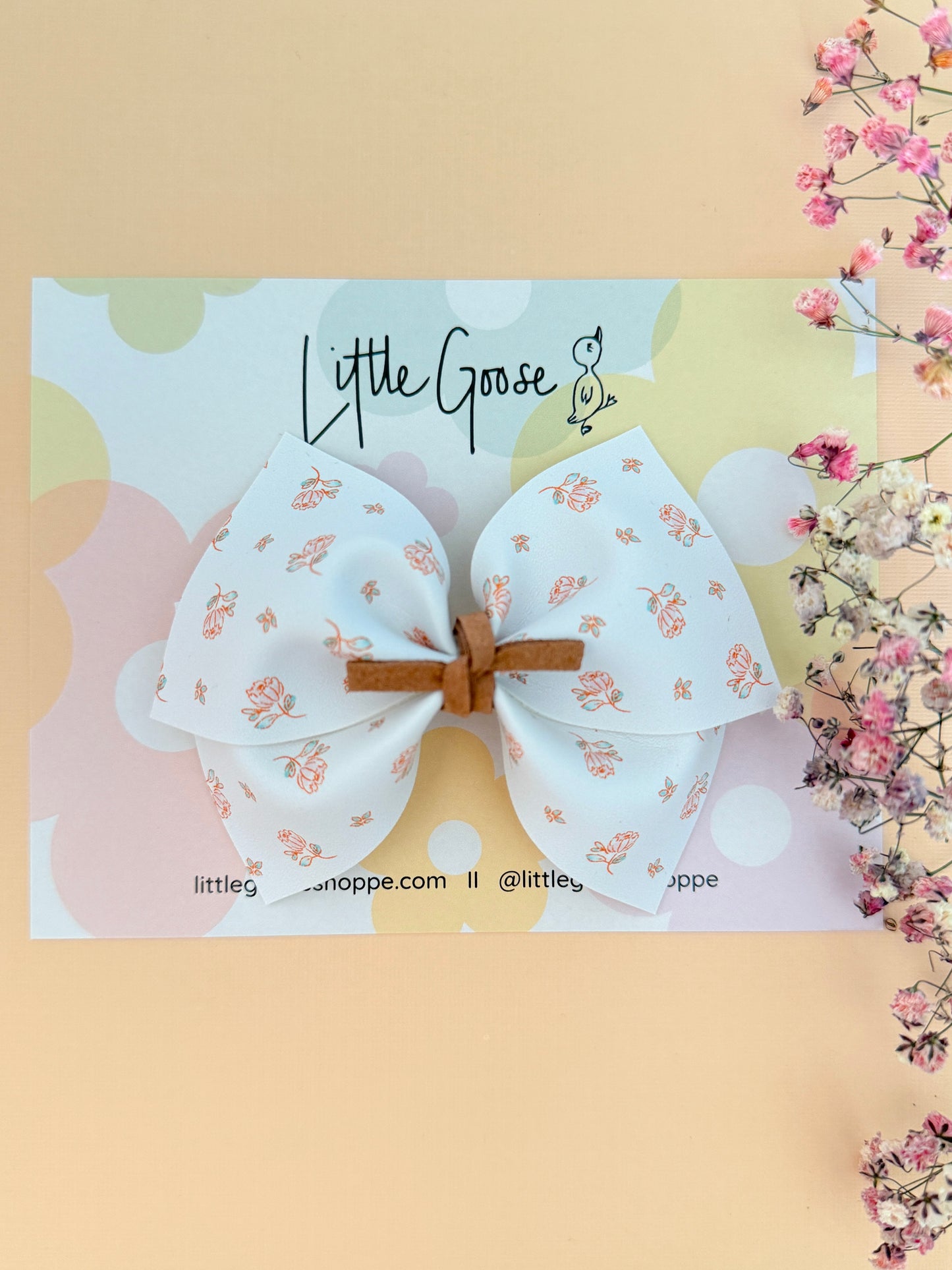 Dainty Rose // Lena Bow