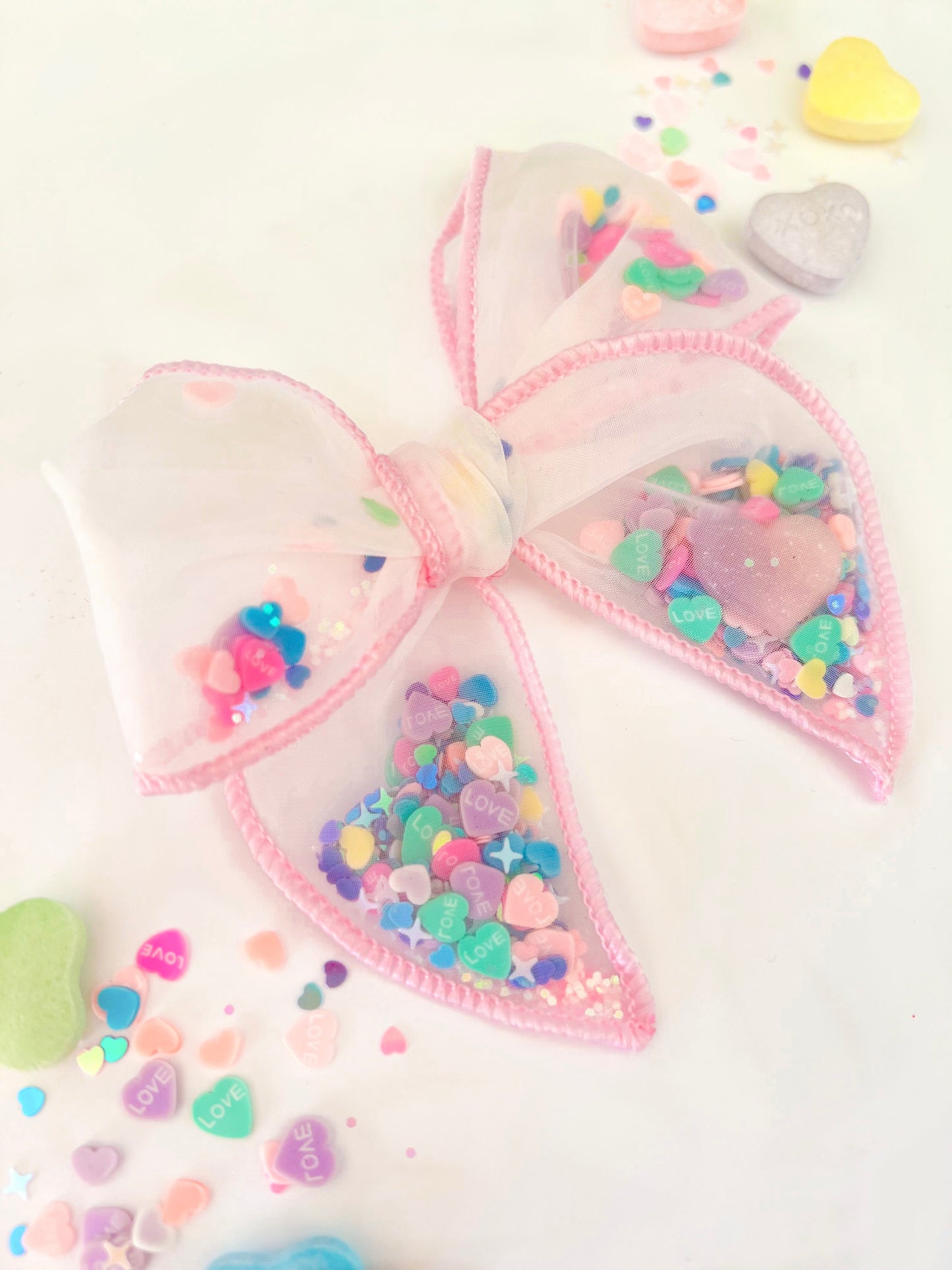 Sparkle Hearts // Shaker Bow Petite