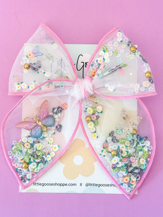 Butterflies // Shaker Bow Classic Size