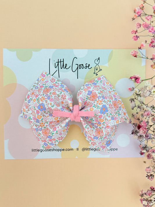 Pastel Florals // Lena Bow