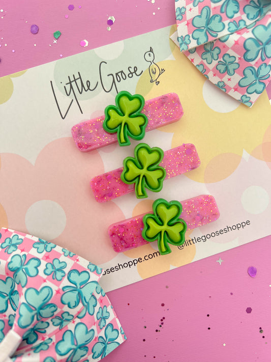 Shamrocks on Pink // Resin Bar Clip